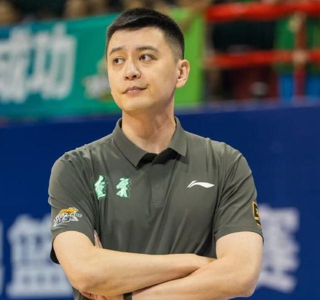 广东男篮因, 主帅杨鸣无, 一把